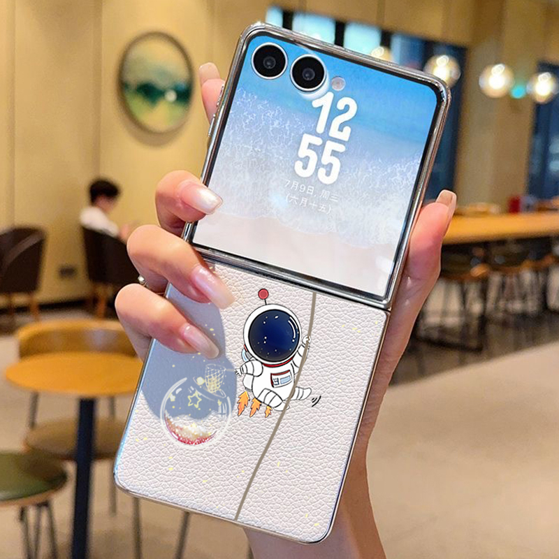 غطاء هاتف من الجلد الصناعي بنم - مراجعة Phone Cases Z Flip 6 وسعره