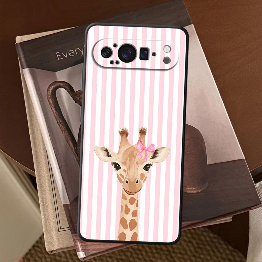 غطاء هاتف كرتوني على شكل زرافة - مراجعة Phone Cases Google Pixel 10 وسعره