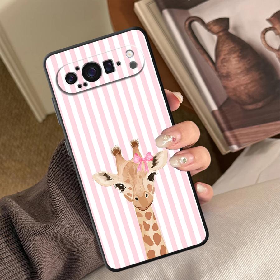 غطاء هاتف كرتوني على شكل زرافة - مراجعة Phone Cases Google Pixel 10 وسعره