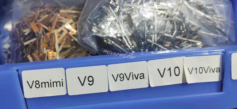 Novaphopat اختبار موافق مفتاح  - مراجعة Vivo V40 وسعره