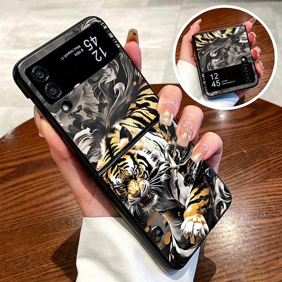 غطاء هاتف بتصميم Ukiyo E Tiger - مراجعة Phone Cases Z Flip 6 وسعره