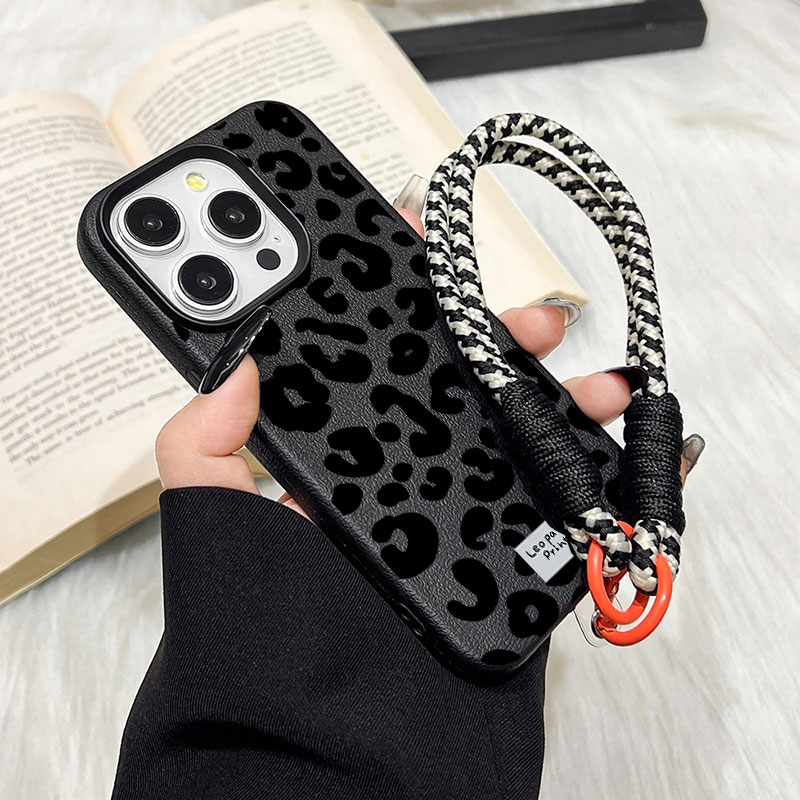 جراب هاتف بتصميم جلد الفهد مع  - مراجعة Phone Cases Motorola Edge 2025 وسعره