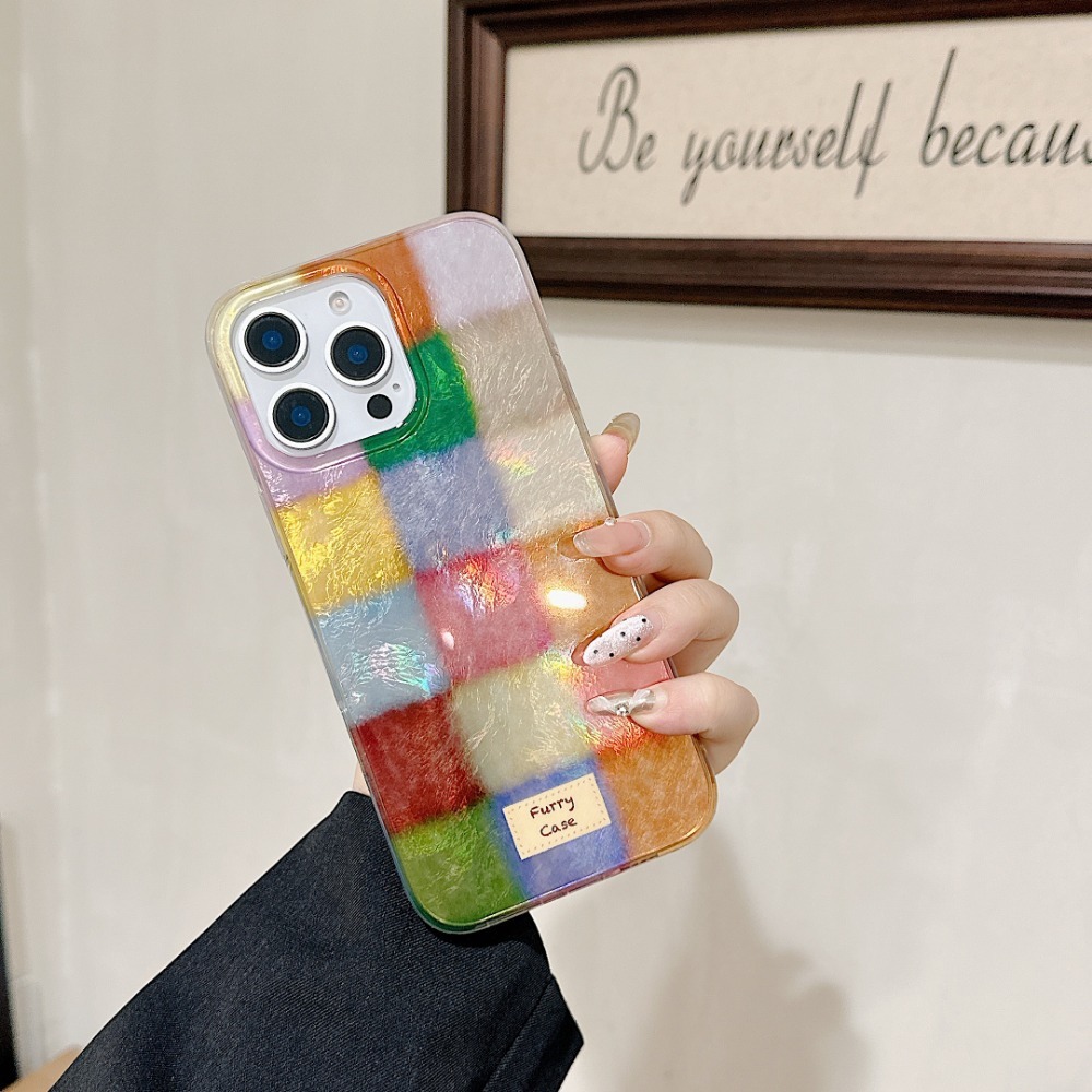 غطاء هاتف بتصميم مربعات ملونة  - مراجعة Phone Cases Xs وسعره
